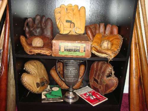 Robbie Leonhardi Display 7